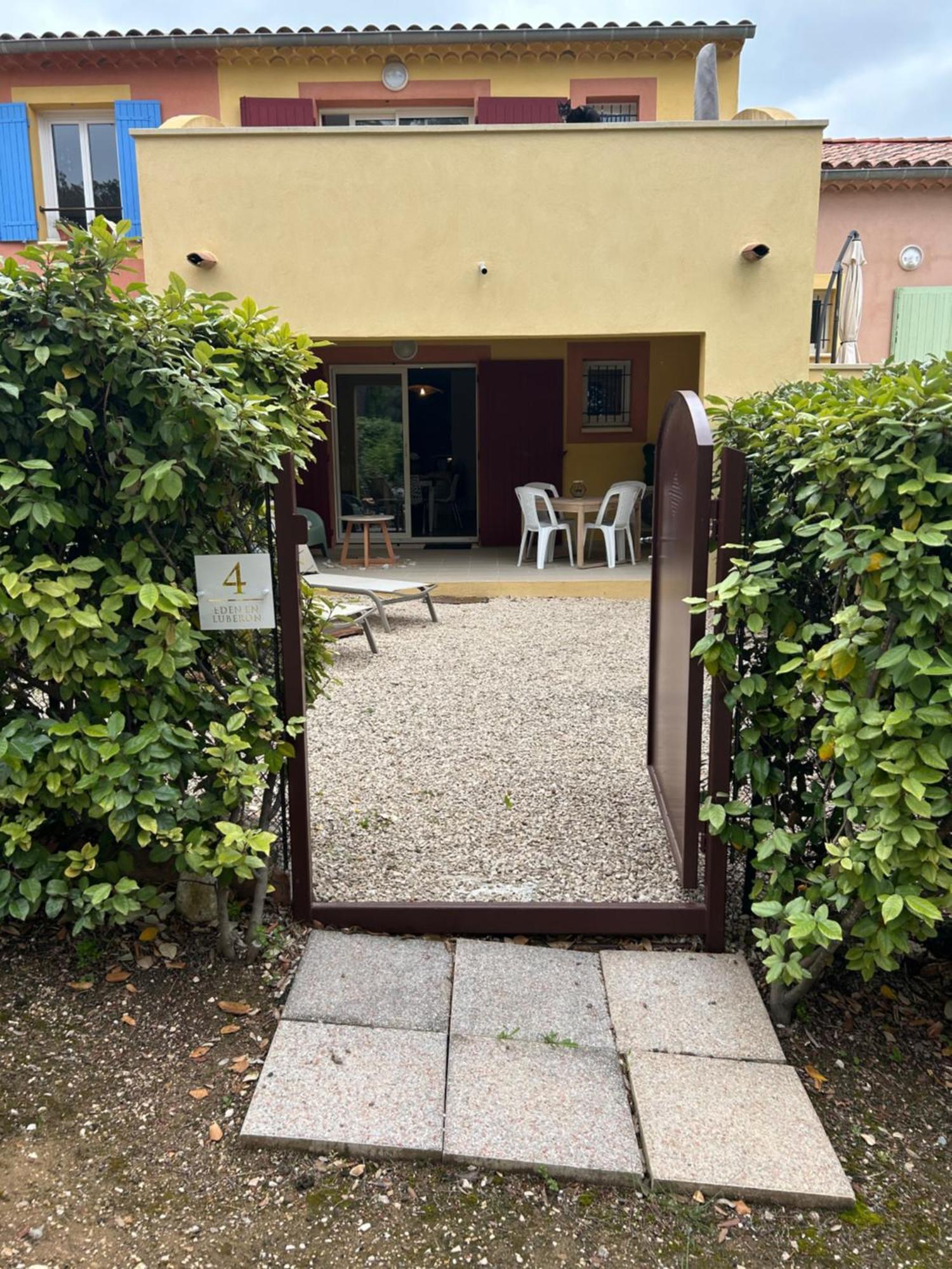 Eden En Luberon Apartment Roussillon  Luaran gambar